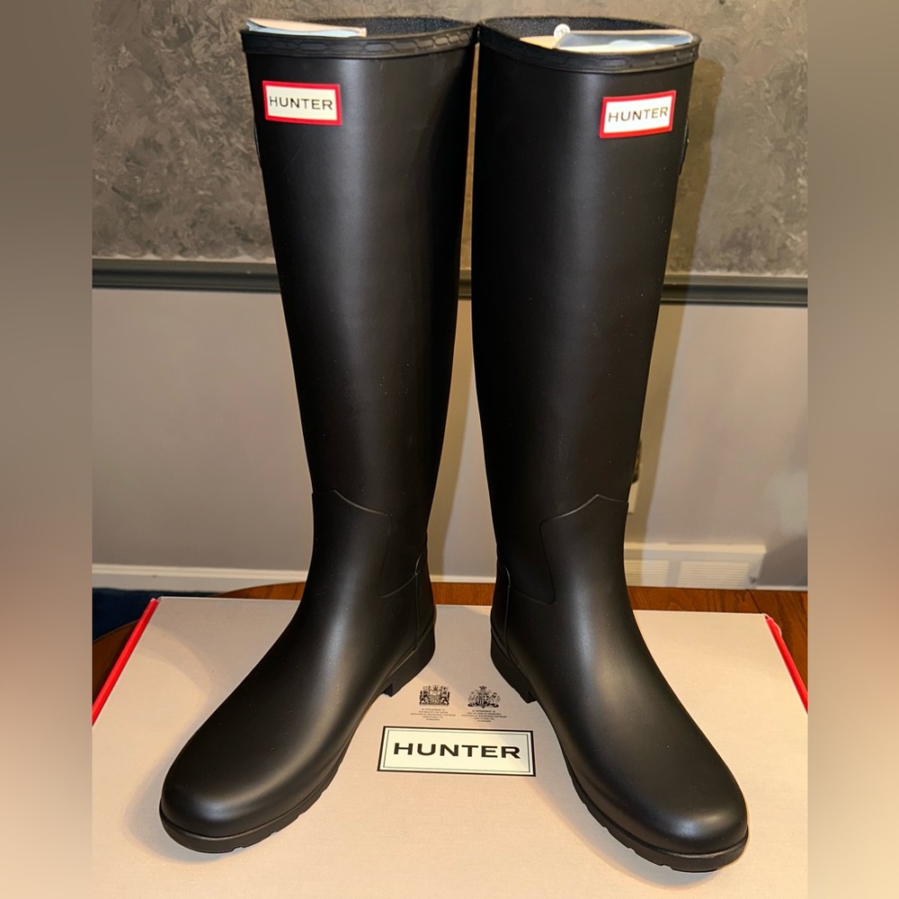 Hunter Black Boots - Tall Size 9 (NWT)
